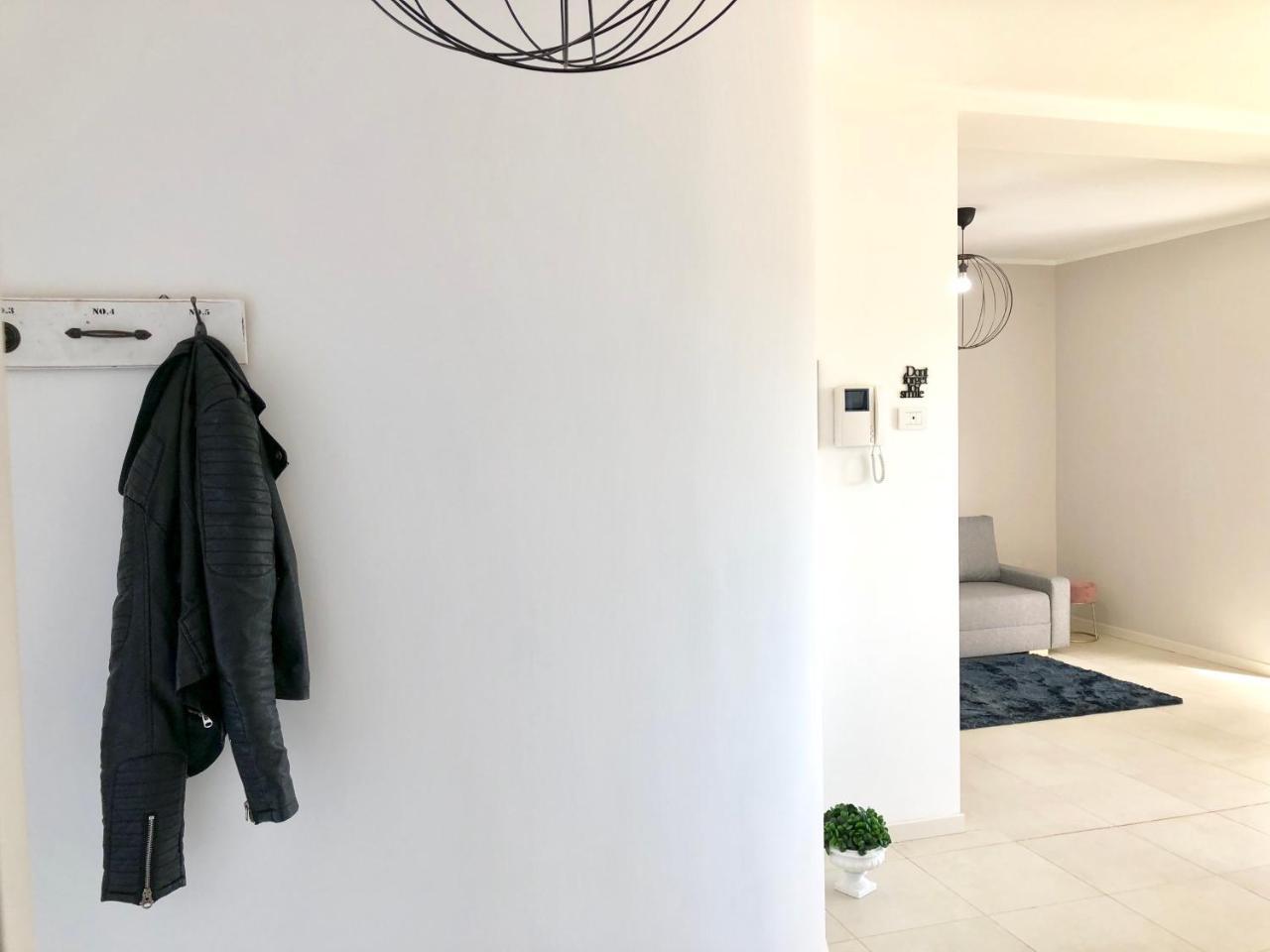 Milano 55 Daire Olbia Dış mekan fotoğraf